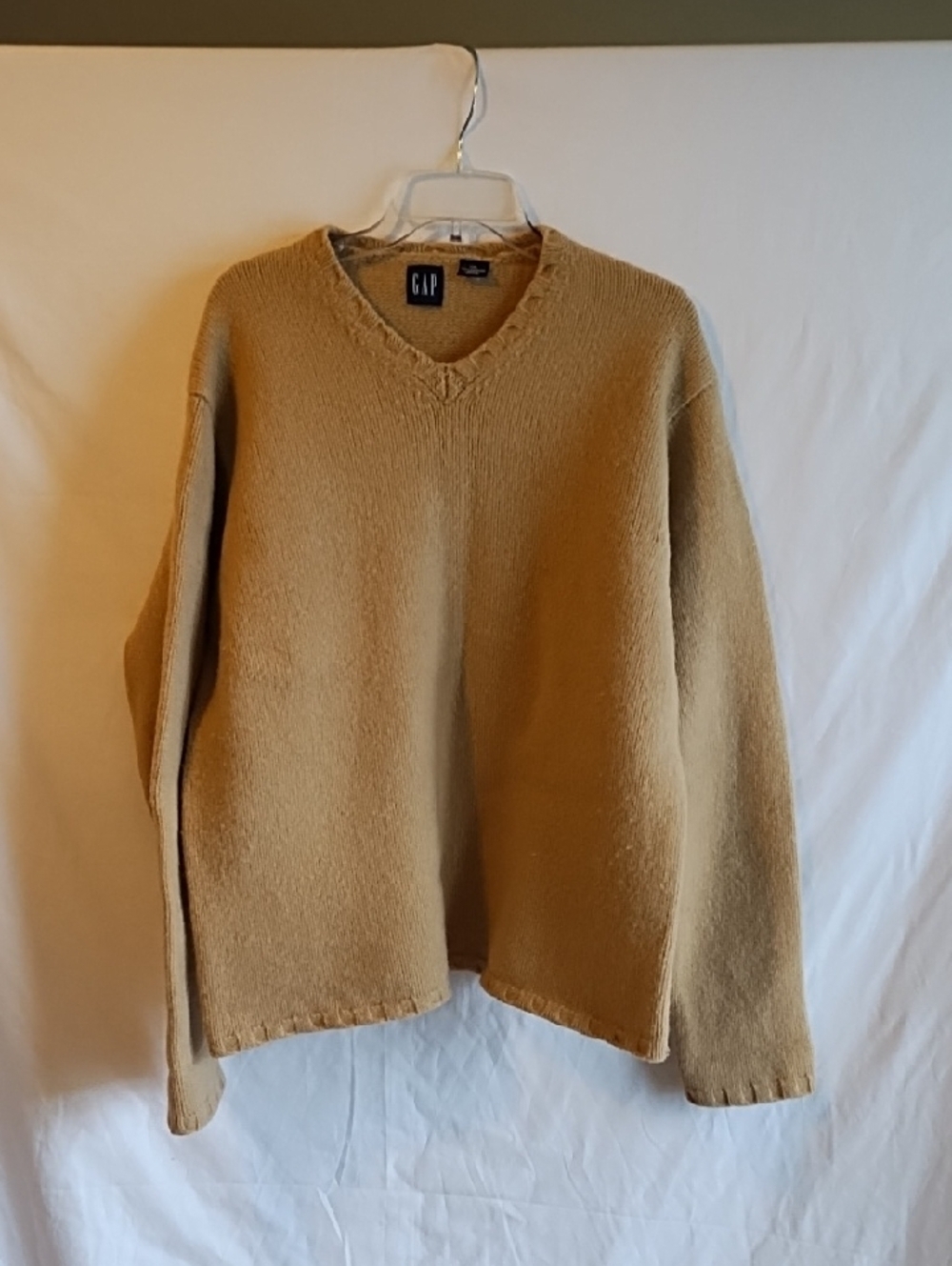 GAP Camel V-Neck Pullover Sweater